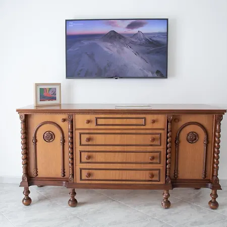 Tra Il Vesuvio E Il Mare