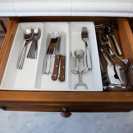 Tra Il Vesuvio E Il Mare